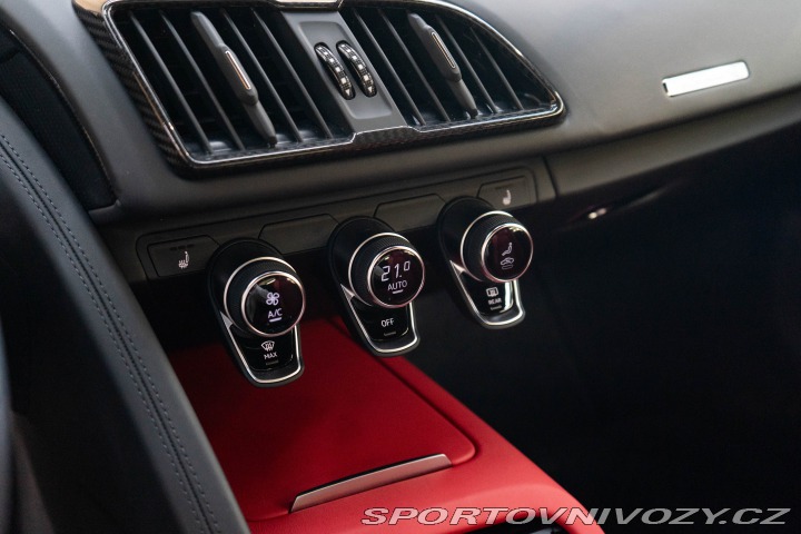 Audi R8 2024