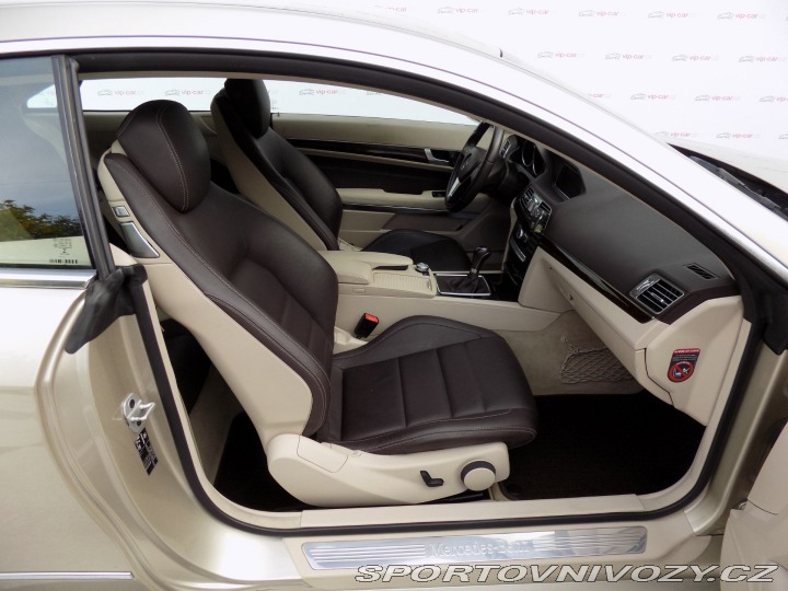 Mercedes-Benz E 220d Coupé/Full-Led/NAVI/ 2014