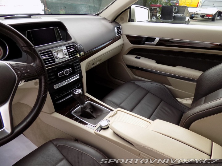 Mercedes-Benz E 220d Coupé/Full-Led/NAVI/ 2014