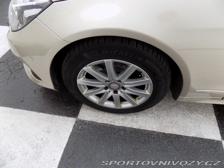 Mercedes-Benz E 220d Coupé/Full-Led/NAVI/ 2014