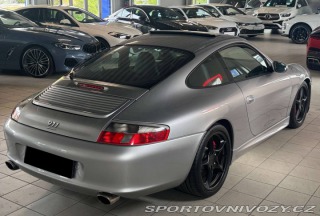 Porsche 911 Carrera 4 2004