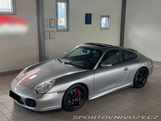 Porsche 911 Carrera 4 2004
