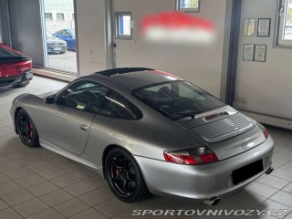 Porsche 911 Carrera 4 2004