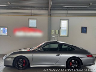 Porsche 911 Carrera 4 2004
