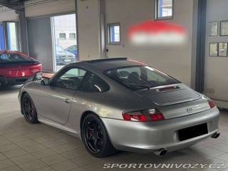 Porsche 911 Carrera 4 2004
