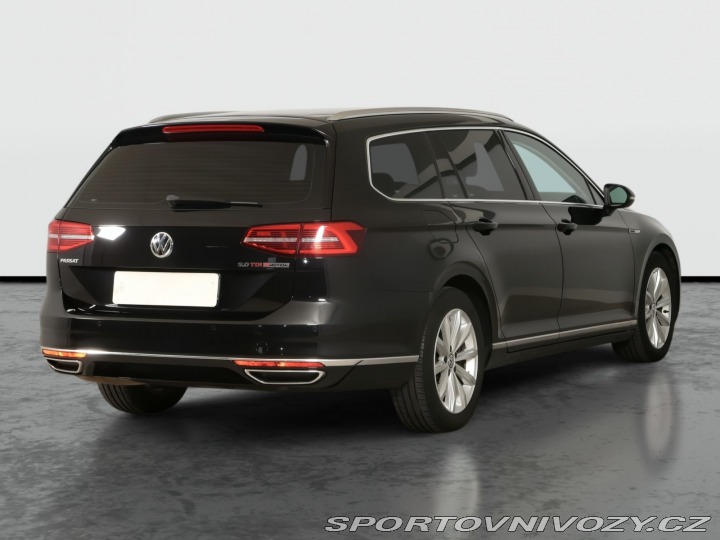Volkswagen Ostatní modely Passat Highline 2.0 BiTDI 2016