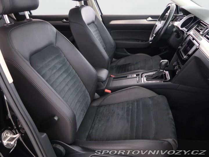 Volkswagen Ostatní modely Passat Highline 2.0 BiTDI 2016