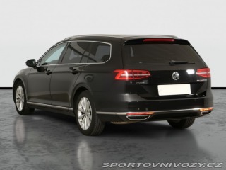 Volkswagen Ostatní modely Passat Highline 2.0 BiTDI 2016