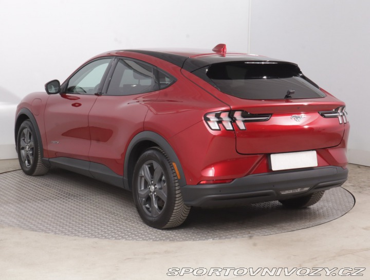 Ford Mustang Mach-E Standard Range RW 2021