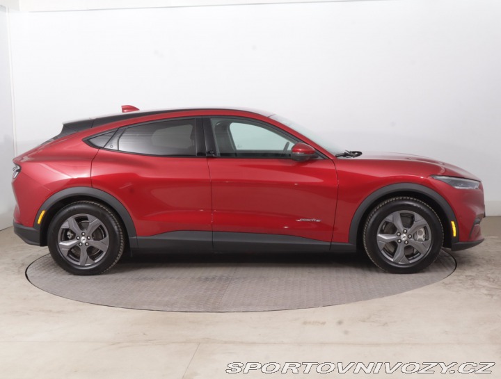 Ford Mustang Mach-E Standard Range RW 2021