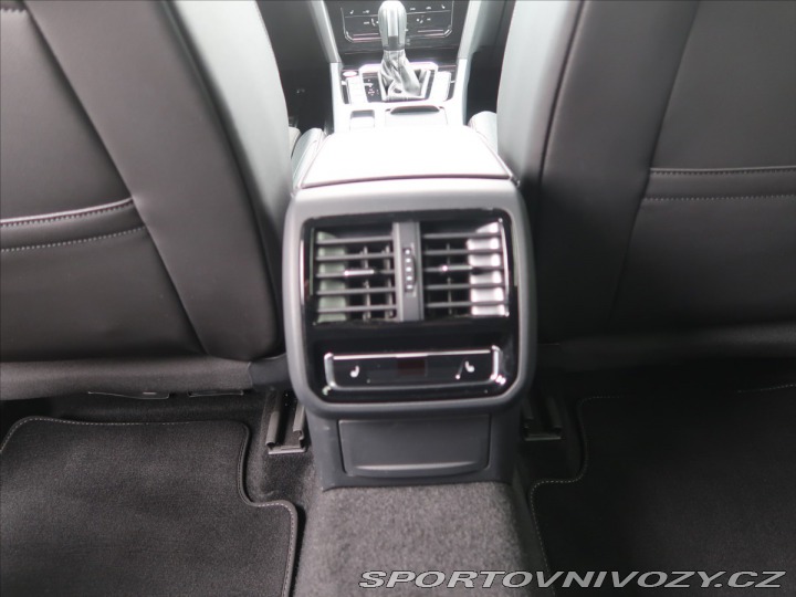 Volkswagen Arteon 2,0 TDI SB R-Line DSG 110 2023