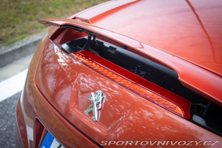 Peugeot RCZ 1.6 200k / AJ NA SPLÁTKY 2011