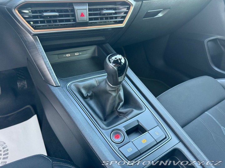 Cupra Formentor 1.5 TSI man,tažné,19,ACC 2022