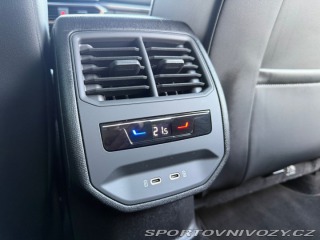 Cupra Formentor 1.5 TSI man,tažné,19,ACC 2022