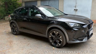 Cupra Formentor 1.5 TSI man,tažné,19,ACC 2022