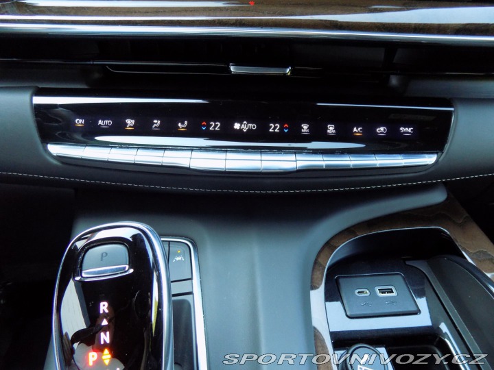 Ostatní značky Ostatní modely Cadillac Escalade 6.2/V8/4WD/Sport Platinum 2022