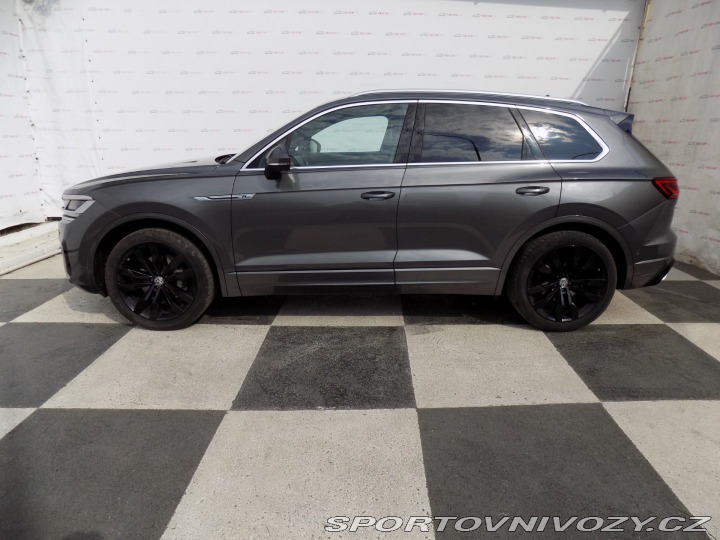 Volkswagen Ostatní modely Touareg 3.0TDI/R-Line/4x4/AT/Matr 2018