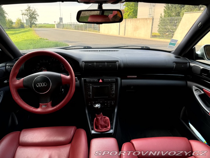 Audi RS4 RS4 B5 2001