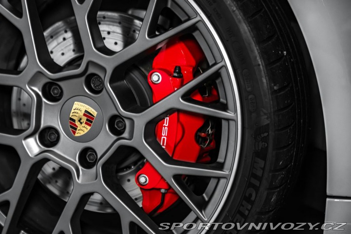 Porsche Ostatní modely Sport Chrono, výfuky, ven 2023