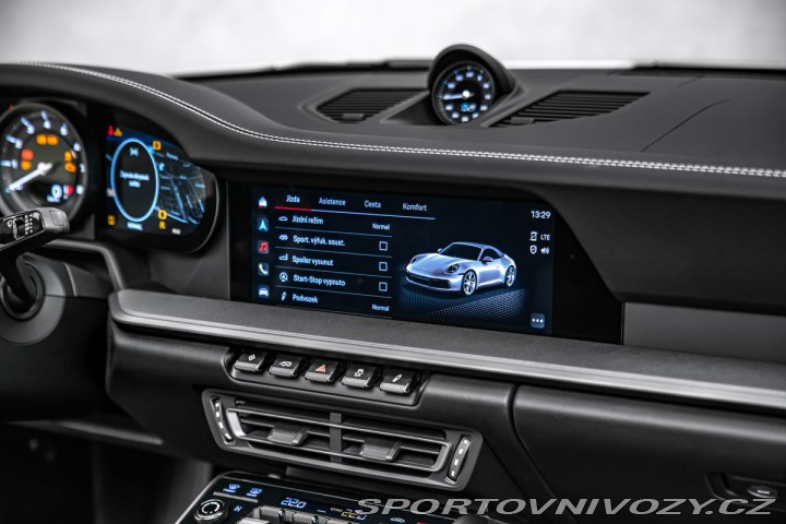 Porsche Ostatní modely Sport Chrono, výfuky, ven 2023