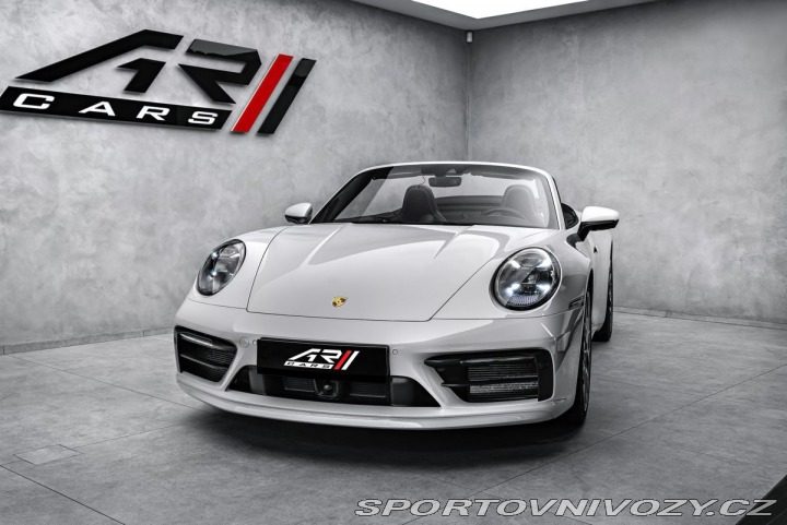 Porsche Ostatní modely Sport Chrono, výfuky, ven 2023