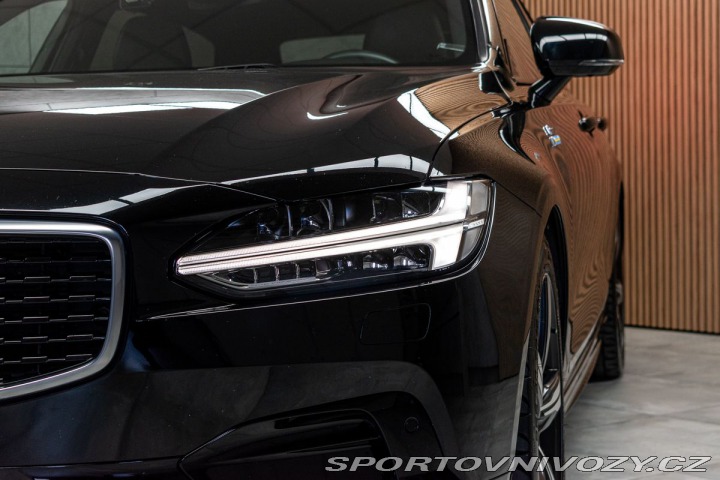 Volvo V90 D5 AWD R-DESIGN*HARMAN/KA 2020