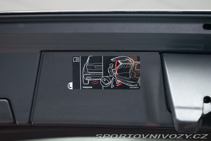 Volvo V90 D5 AWD R-DESIGN*HARMAN/KA 2020