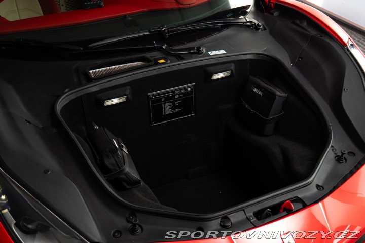 Ferrari 488 2019