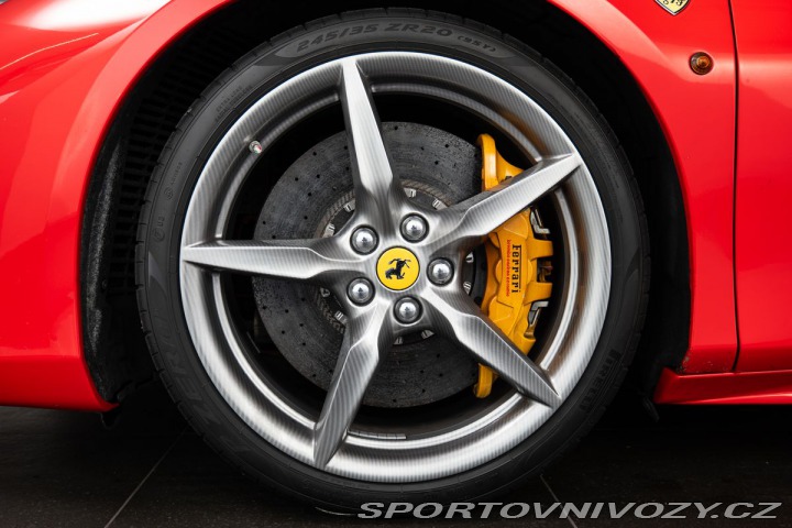 Ferrari 488 2019