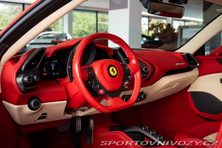 Ferrari 488 2019