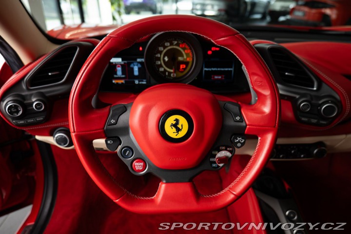 Ferrari 488 2019