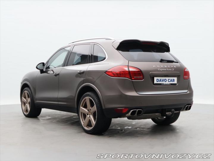 Porsche Cayenne 4.8 Turbo S 405kW DPH CZ 2013