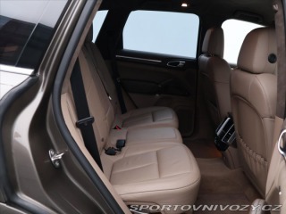 Porsche Cayenne 4.8 Turbo S 405kW DPH CZ 2013