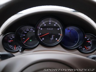 Porsche Cayenne 4.8 Turbo S 405kW DPH CZ 2013