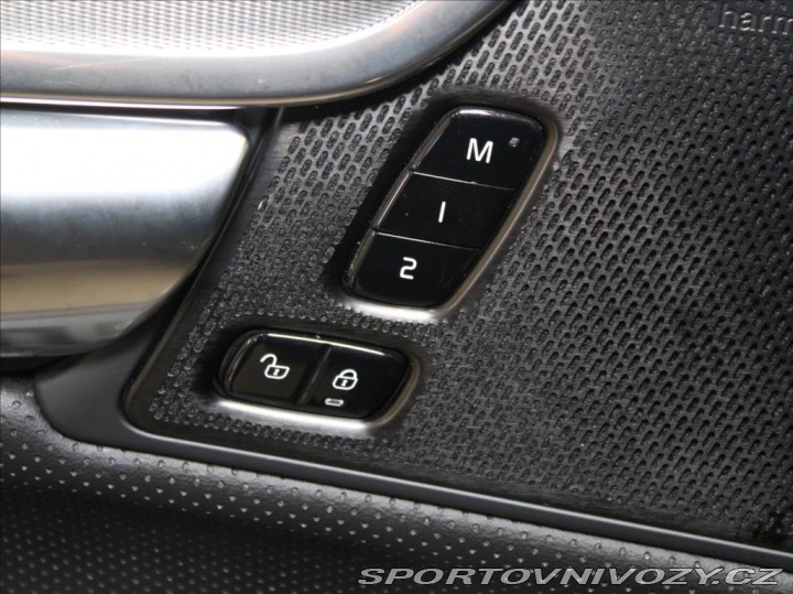 Volvo V90 2,0 T8 AWD PLUS Dark 59tk 2021
