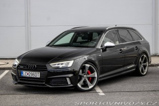 Audi A4 Avant  3.0 TDI Quattro S-