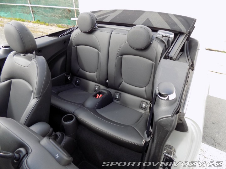 Mini Cooper 1.5i/El.střecha/1.Maj.ČR/ 2021