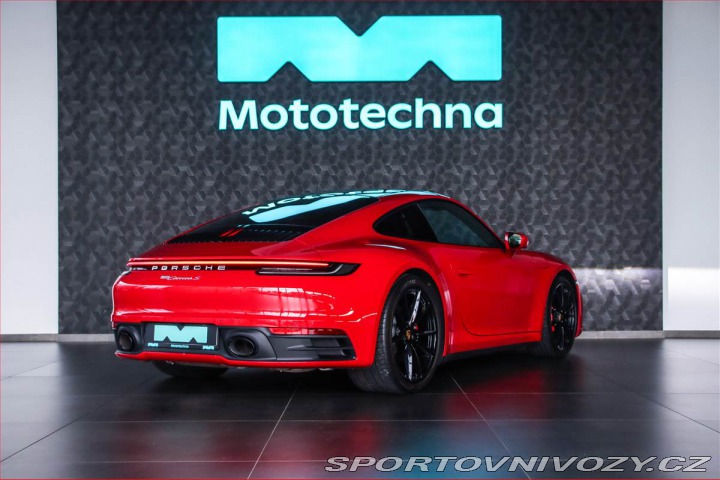 Porsche 911 Carrera S 2024