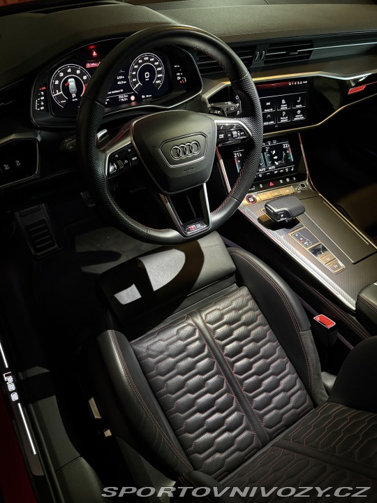 Audi RS6  2021