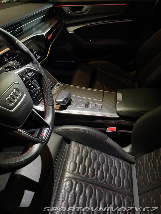 Audi RS6  2021