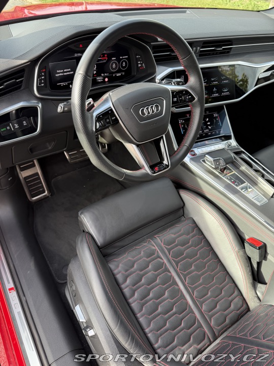 Audi RS6  2021