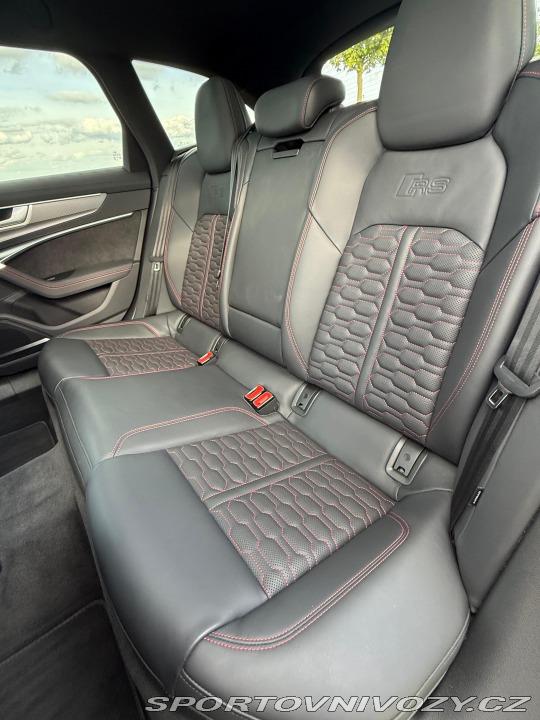 Audi RS6  2021