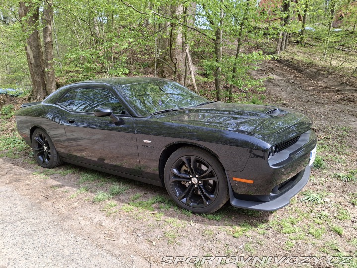 Dodge Challenger RT 5,7 HEMI 2021