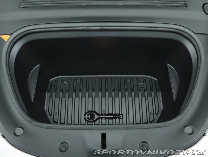 Tesla Model Y Long Range AWD 79kWh 2022