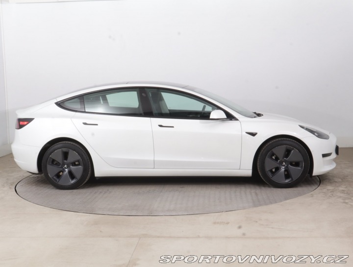 Tesla Model 3 Standard Range LFP 2022