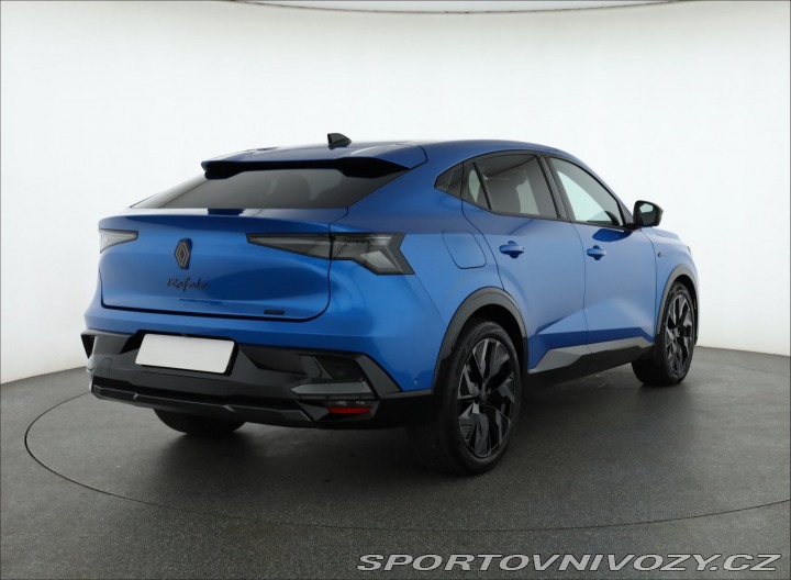 Renault Alpine esprit Alpine E-Tech Hybr 2025