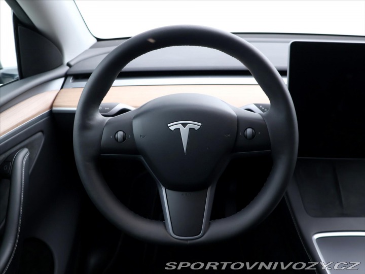 Tesla Model Y LR AWD sOH 92% 1.Maj DPH 2023