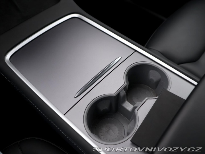 Tesla Model Y LR AWD sOH 92% 1.Maj DPH 2023