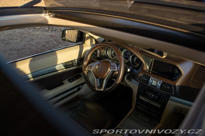 Mercedes-Benz E C207 2014