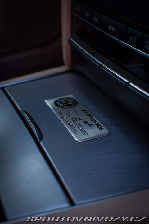 Mercedes-Benz E C207 2014